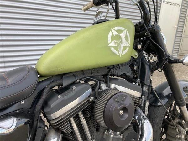 2016 Harley-Davidson Sportster XL 1200CX Roadster