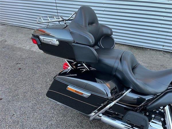 2017 Harley-Davidson Touring Electra Glide Ultra Limited FLHTK