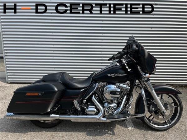2016 Harley-Davidson Touring Street Glide Special FLHXS