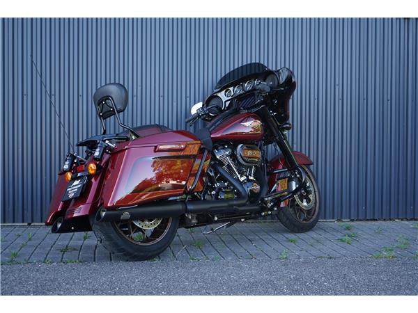 2023 harley-davidson FLHXSANV Street Glide Special Anniversary 114