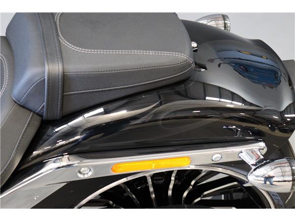 2025 HARLEY-DAVIDSON SOFTAIL BREAKOUT 117