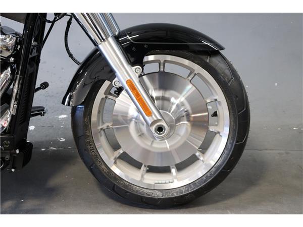 2025 HARLEY-DAVIDSON SOFTAIL FLSTF FAT BOY