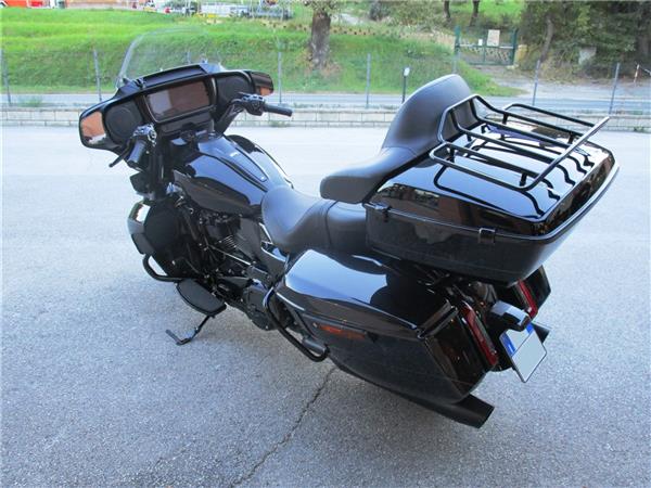 2025 FLHXU 117 Street Glide Ultra