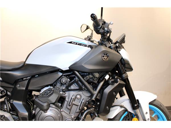 YAMAHA MT-07 Y-AMT(YAMAHA AUTOMATED MANUAL TRANSMISSION)