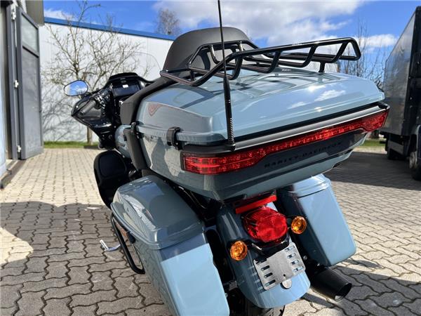Road Glide Limited 