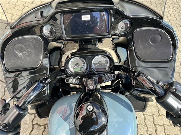 Road Glide Limited 