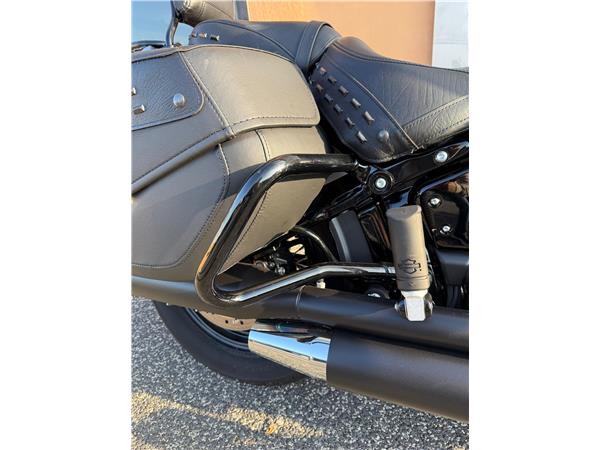 Harley-Davidson Softail FLHCS - Heritage Classic