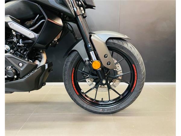 2023 Yamaha MT125 BLACK
