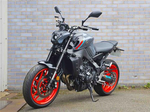 2021 Yamaha MT-09 (MTN890) Grey