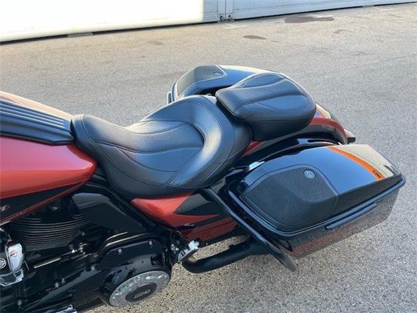 2017 Harley-Davidson CVO Street Glide FLHXSE