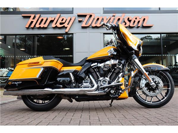 2023 HARLEY-DAVIDSON CVO FLHXSE STREET GLIDE