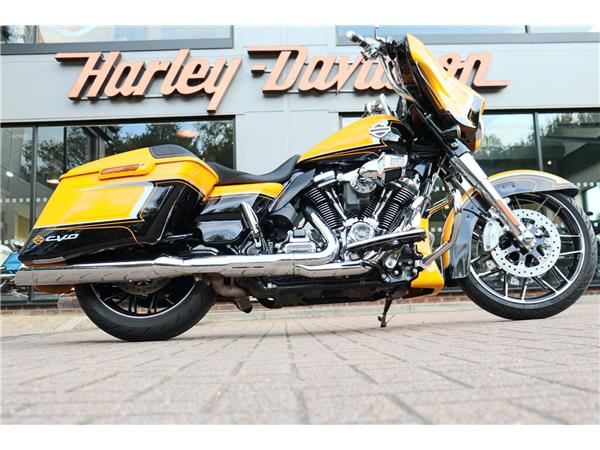 2023 HARLEY-DAVIDSON CVO FLHXSE STREET GLIDE