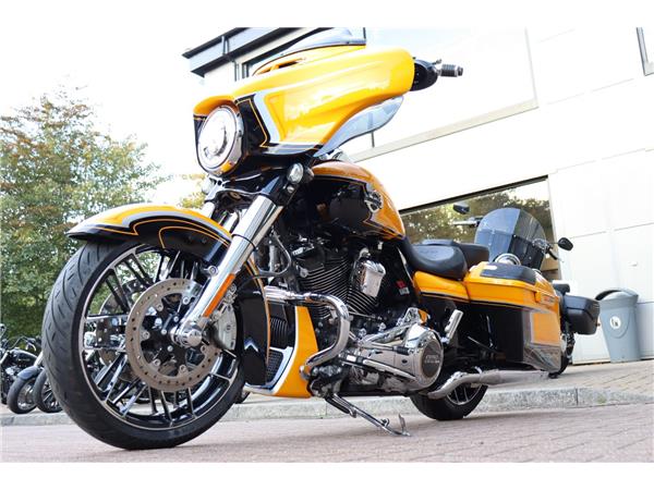 2023 HARLEY-DAVIDSON CVO FLHXSE STREET GLIDE