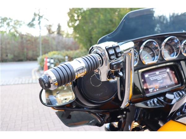 2023 HARLEY-DAVIDSON CVO FLHXSE STREET GLIDE