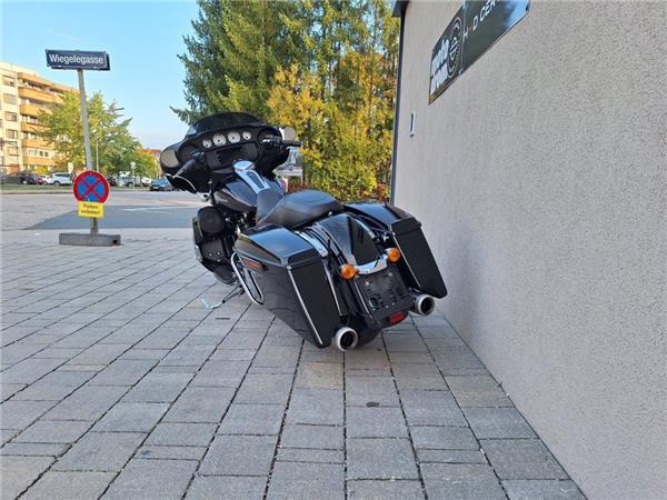 2013 Harley-Davidson Street Glide FLHX