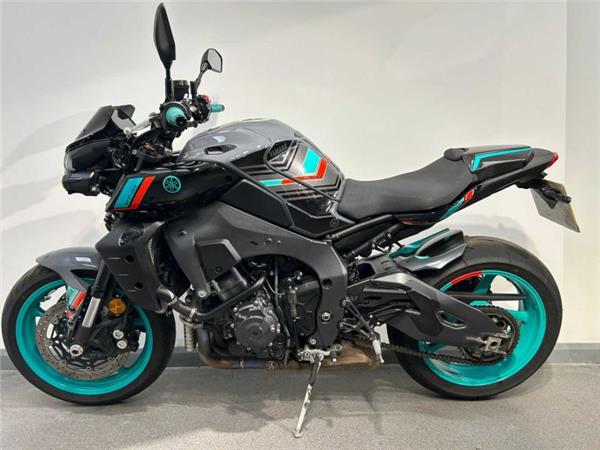 2024 Yamaha MT-10 GREY