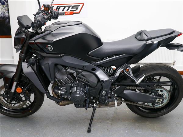 2025 Yamaha MT-09