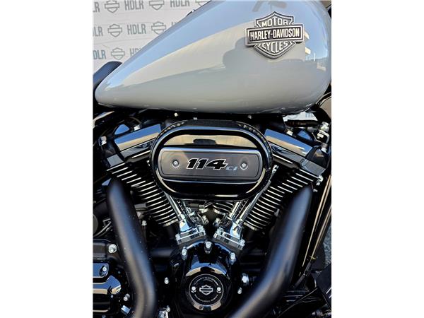 2025 HARLEY-DAVIDSON ROAD KING