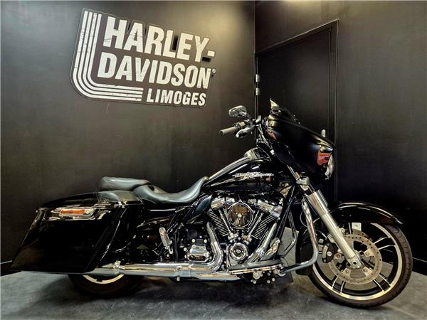 2017 HARLEY-DAVIDSON STREET GLIDE