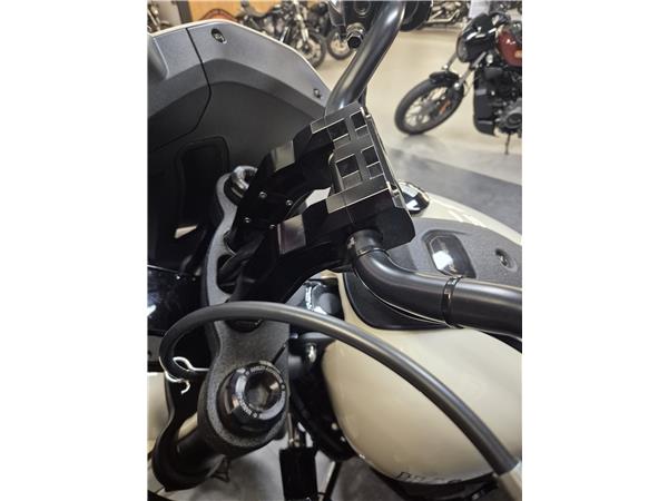 2023 HARLEY-DAVIDSON LOW RIDER