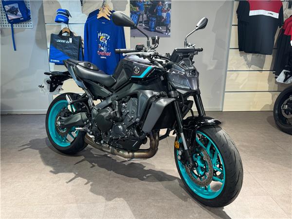 2025 YAMAHA MT-09 Y-AMT