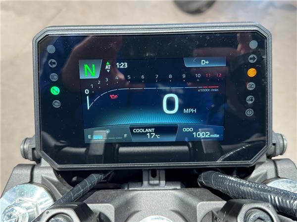 2025 YAMAHA MT-09 Y-AMT