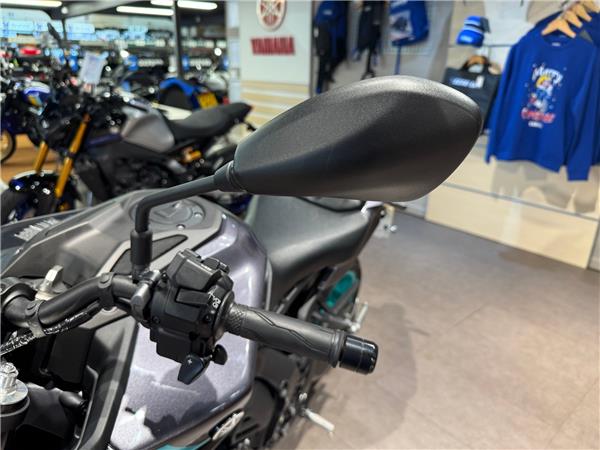 2025 YAMAHA MT-09 Y-AMT