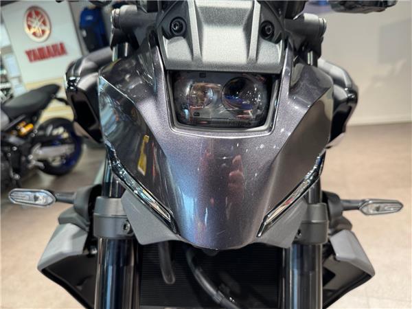 2025 YAMAHA MT-09 Y-AMT