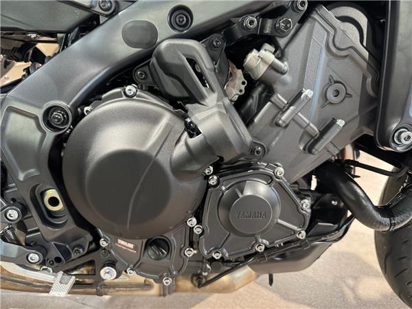 2025 YAMAHA MT-09 Y-AMT