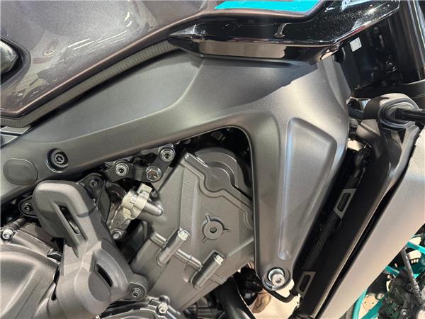 2025 YAMAHA MT-09 Y-AMT