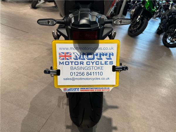 2025 YAMAHA MT-09 Y-AMT