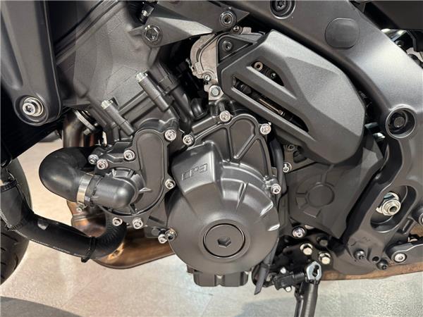 2025 YAMAHA MT-09 Y-AMT