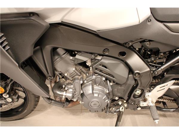 YAMAHA TRACER 9 GT Y-AMT (YAMAHA AUTOMATED MANUAL TRANSMISSION)