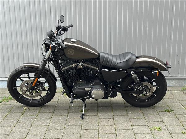 Sportster Iron 883 