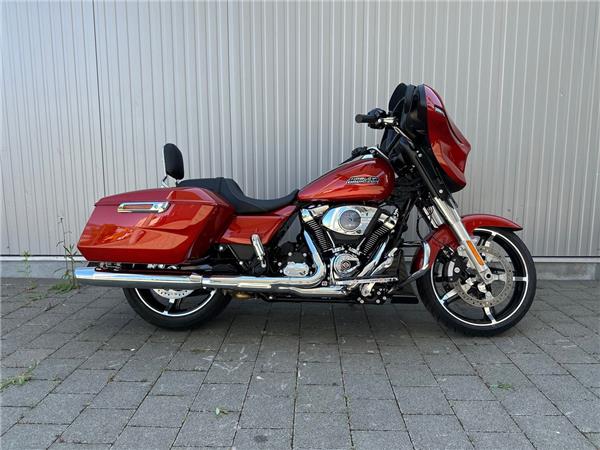 FLHX Street Glide 