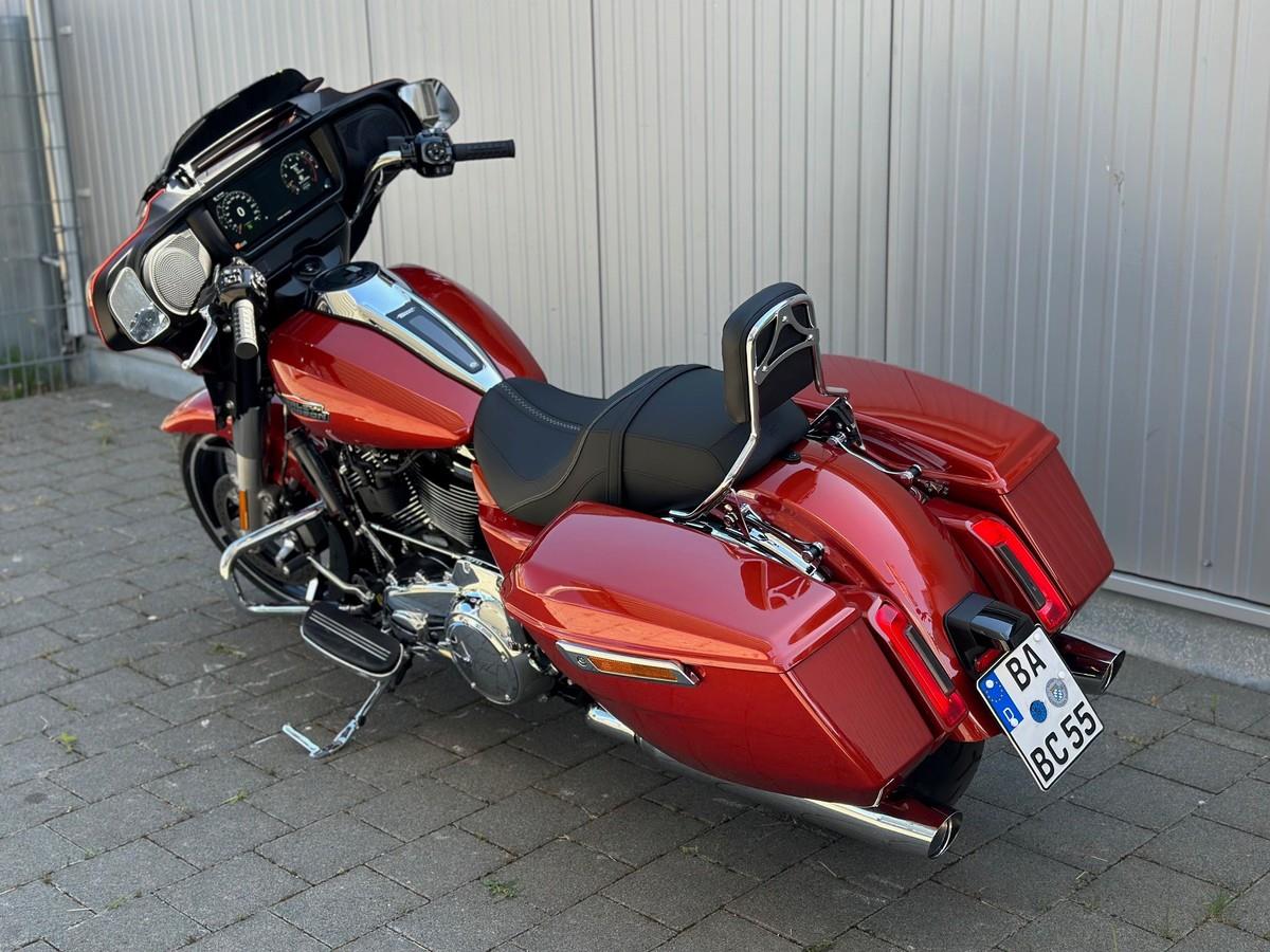 FLHX Street Glide 