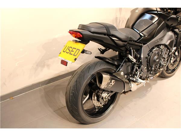 YAMAHA MT-10