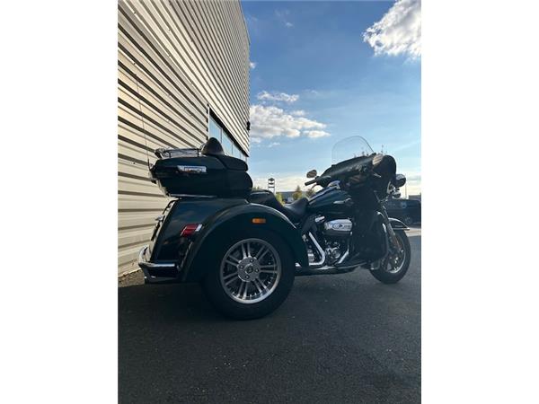 2024 HARLEY-DAVIDSON TRI GLIDE