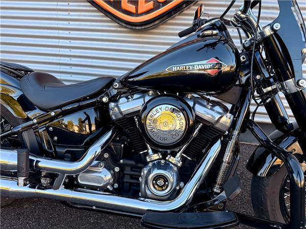 2018 HARLEY-DAVIDSON SLIM