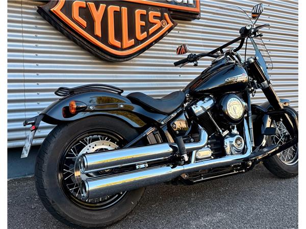 2018 HARLEY-DAVIDSON SLIM