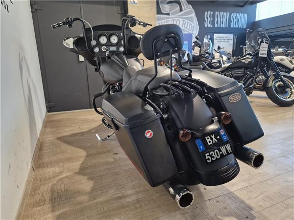 2011 HARLEY-DAVIDSON STREET GLIDE