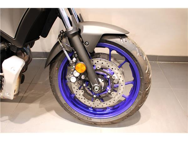 YAMAHA TRACER 7