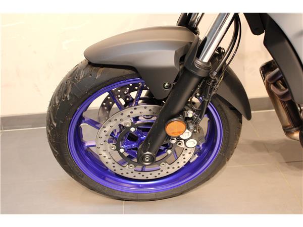 YAMAHA TRACER 7