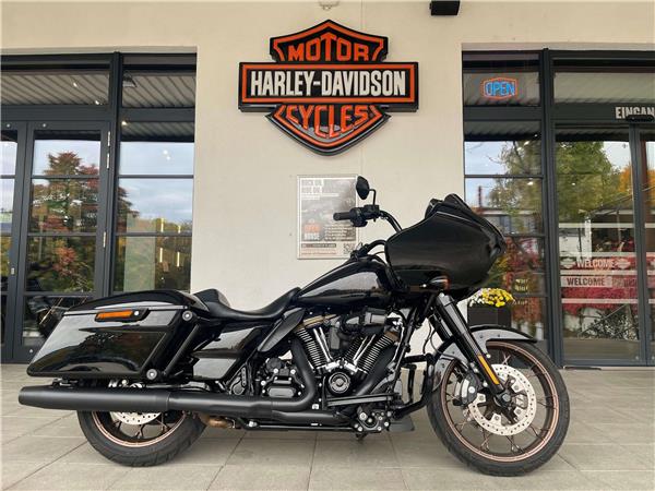 FLTRXST Road Glide ST