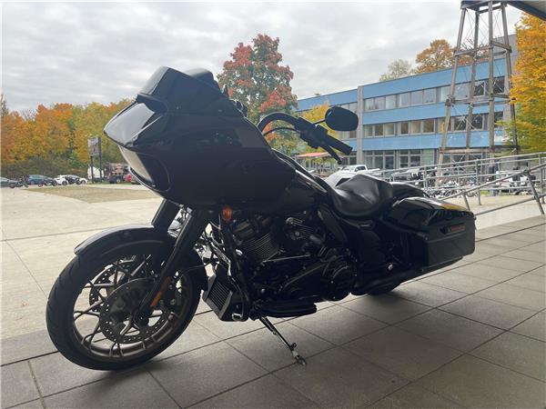 FLTRXST Road Glide ST