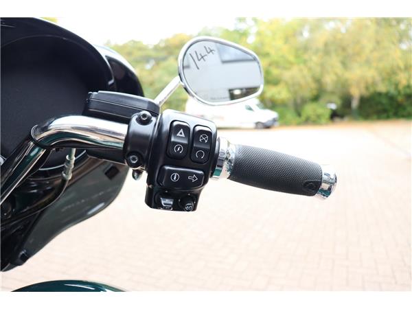 2017 HARLEY-DAVIDSON TOURING FLHTKL ULTRA LIMITED LOW