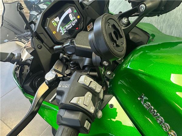 2025 Kawasaki Ninja 1100SX