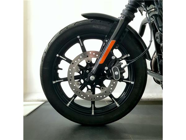 HARLEY-DAVIDSON XL 883 N
