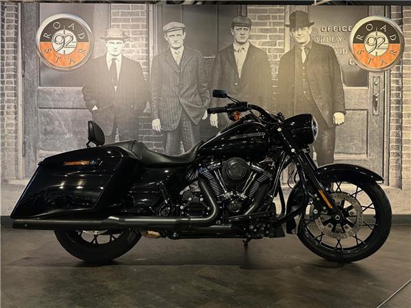 2020 HARLEY-DAVIDSON ROAD KING