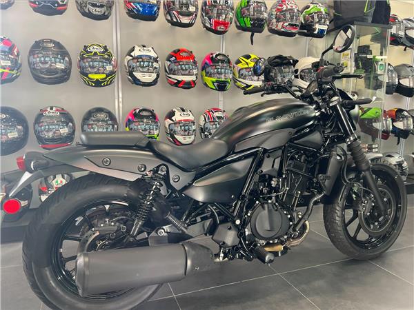 2024 KAWASAKI ELIMINATOR SE WITH ONLY 1196 MILES